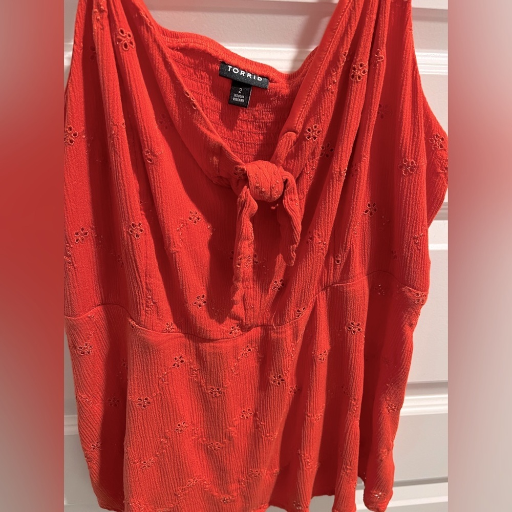 Torrid Sleeveless Coral Boho Floral Top Size 2 or 18/20 🧡🌺